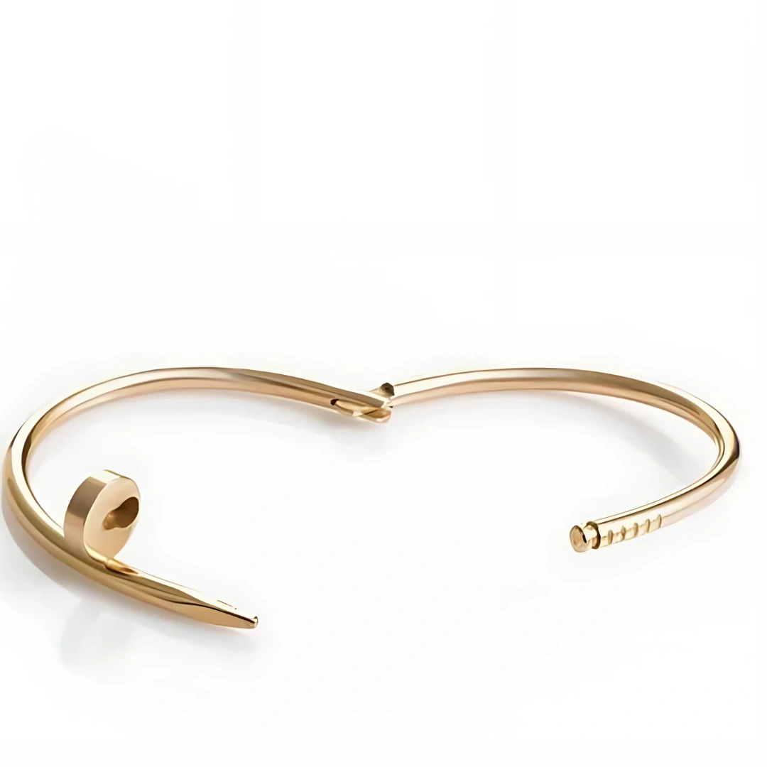 إسوارة كارتيير ستانلس ستيل بتصميم مسمار